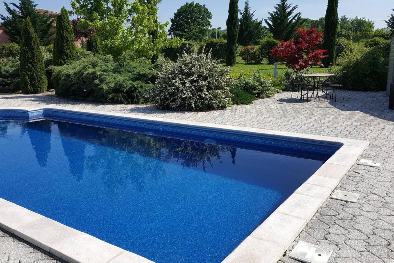 Logement Avec Piscine, Classe 3 Etoiles, De 42 M2 Tout Confort Au Calme Pour Un Couple Cahuzac-sur-Vère Exterior foto